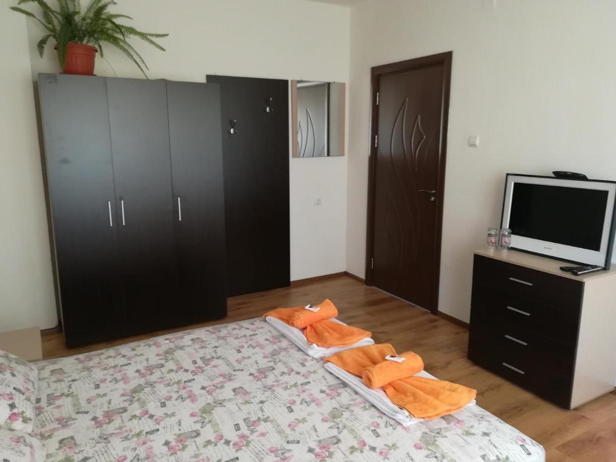 קלופר Guest House Ganovi מראה חיצוני תמונה