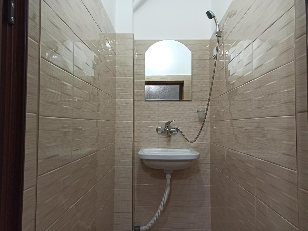 קלופר Guest House Ganovi מראה חיצוני תמונה