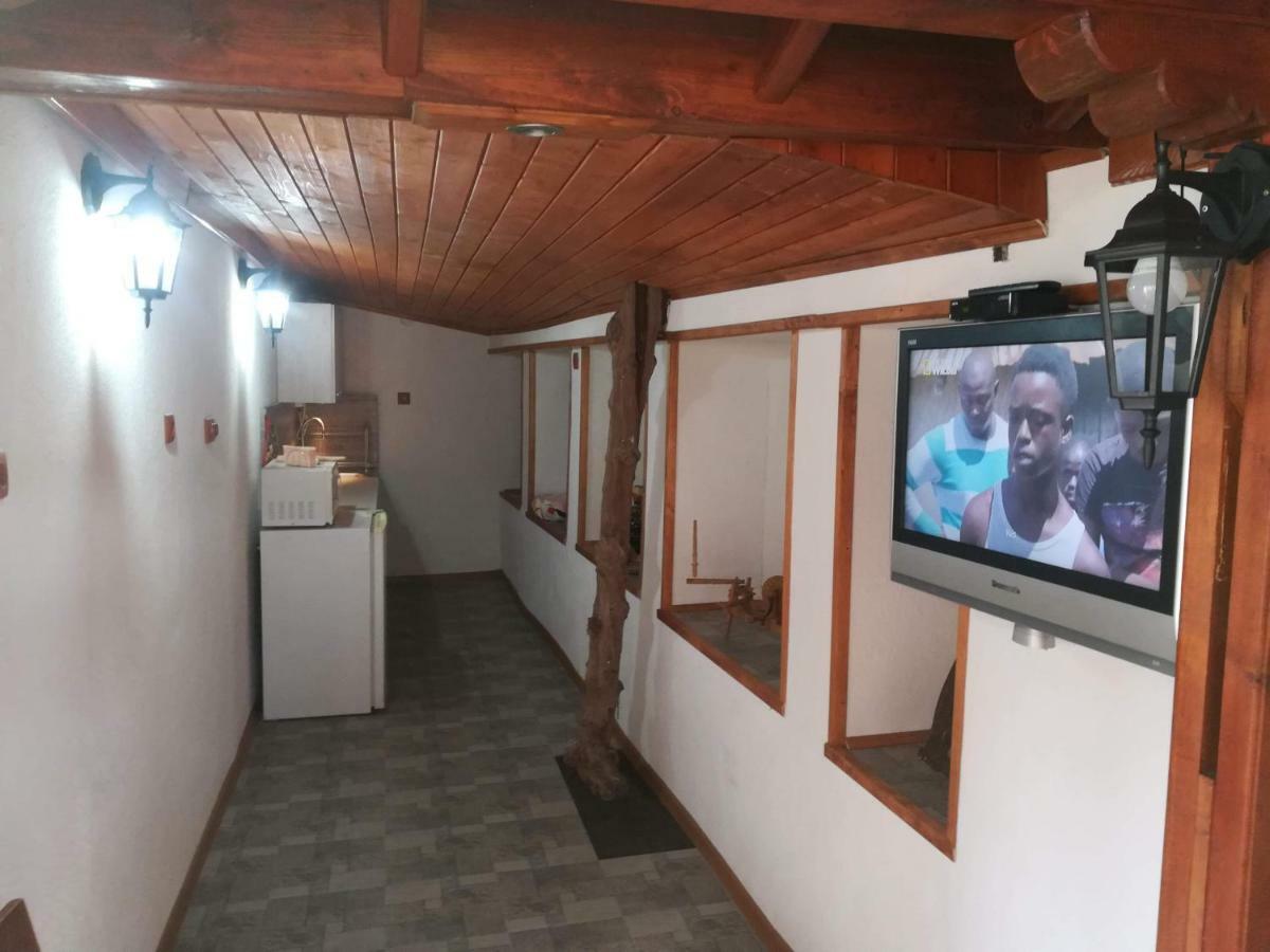 קלופר Guest House Ganovi מראה חיצוני תמונה